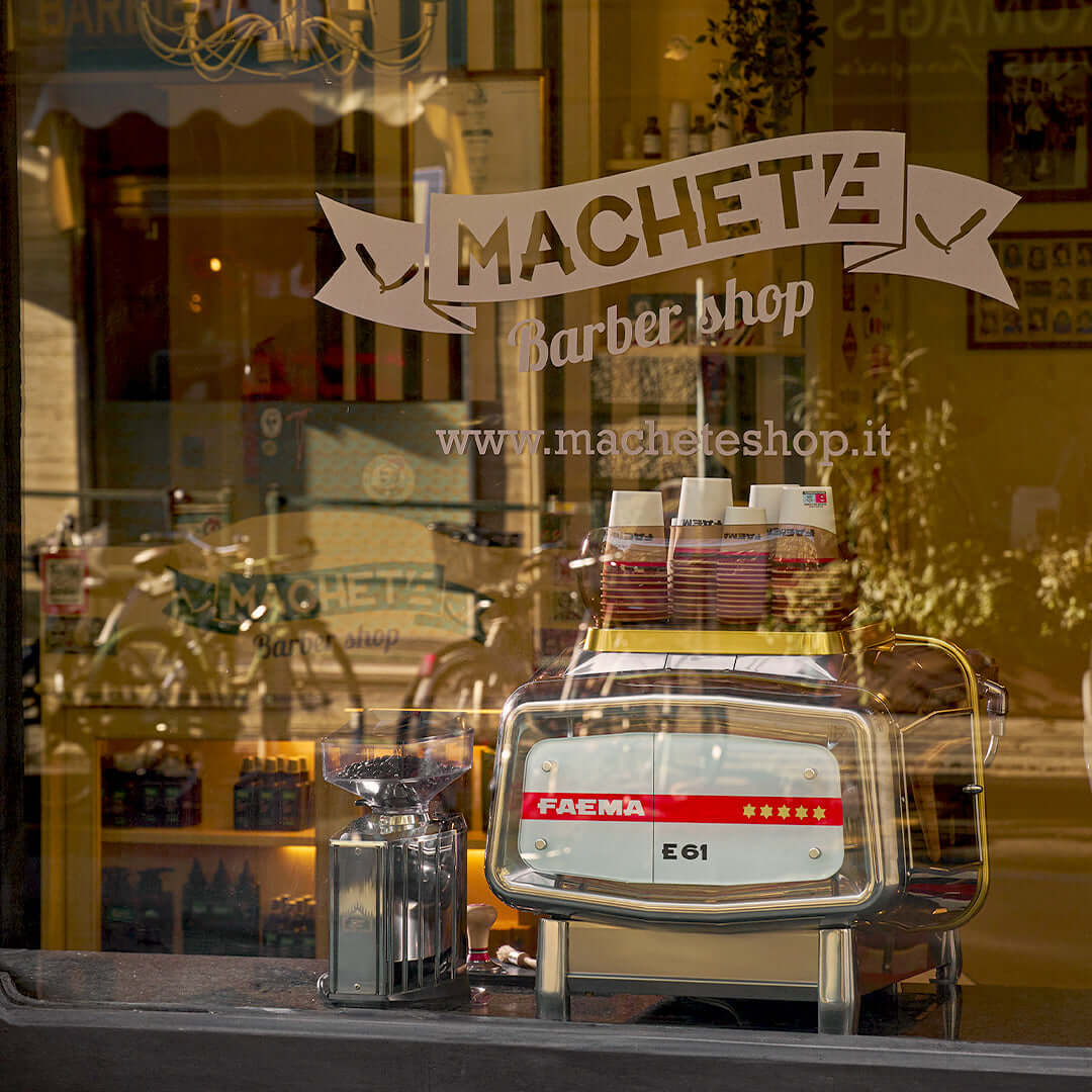 Faema E61 Cult – Ikonisk Espressomaskine til Hjemmet - BloomVik