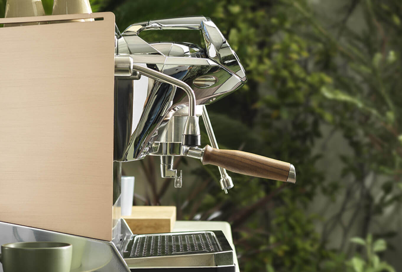 Faema Faemina – Professionel italiensk espresso i dit eget hjem - BloomVik