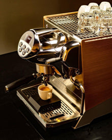 Faema Faemina – Professionel italiensk espresso i dit eget hjem - BloomVik